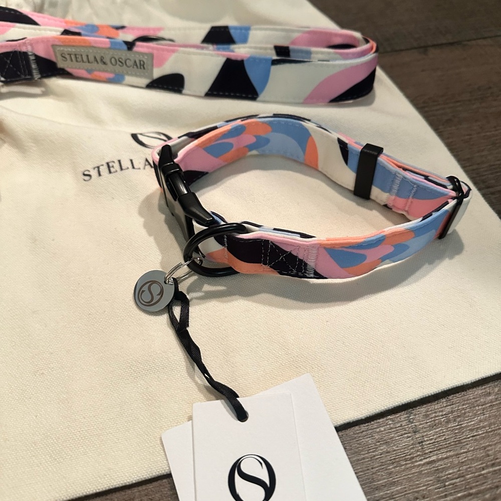 NWT Stella & Oscar set Rain Jacket, collar, and leash. Comes with dust bag - Picture 3 of 5
